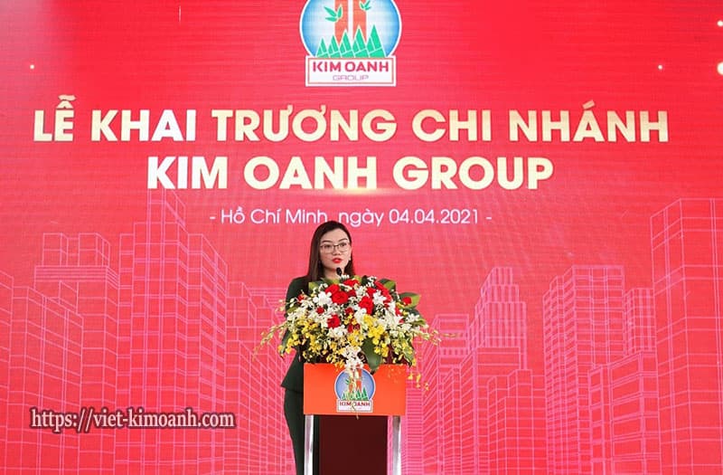 Bà Nguyễn Ngọc Ánh - Phó Tổng Giám đốc Kim Oanh Group phát biểu tại sự kiện
