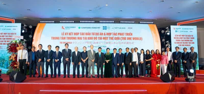 Dai dien kim oanh group chup anh cung doi tac